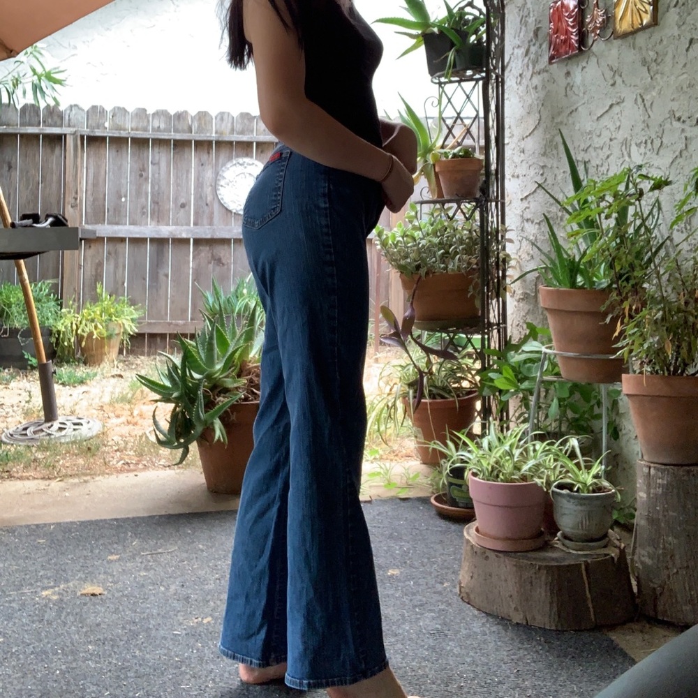 Boot legged tummy tuck jeans!